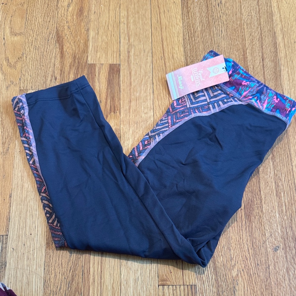 NWT Maaji Colorful Geometric Capri Leggings Womens Large